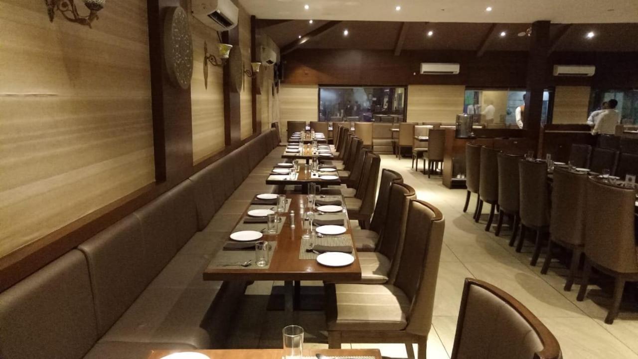 Laxmi Film City Resort Vadodara Kültér fotó